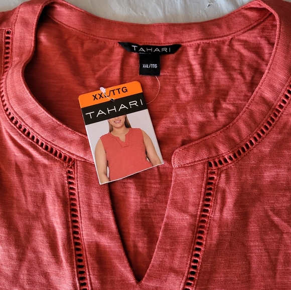 NEW Tahari Women's Sleeveless Top in Coral - Picture 4 of 5